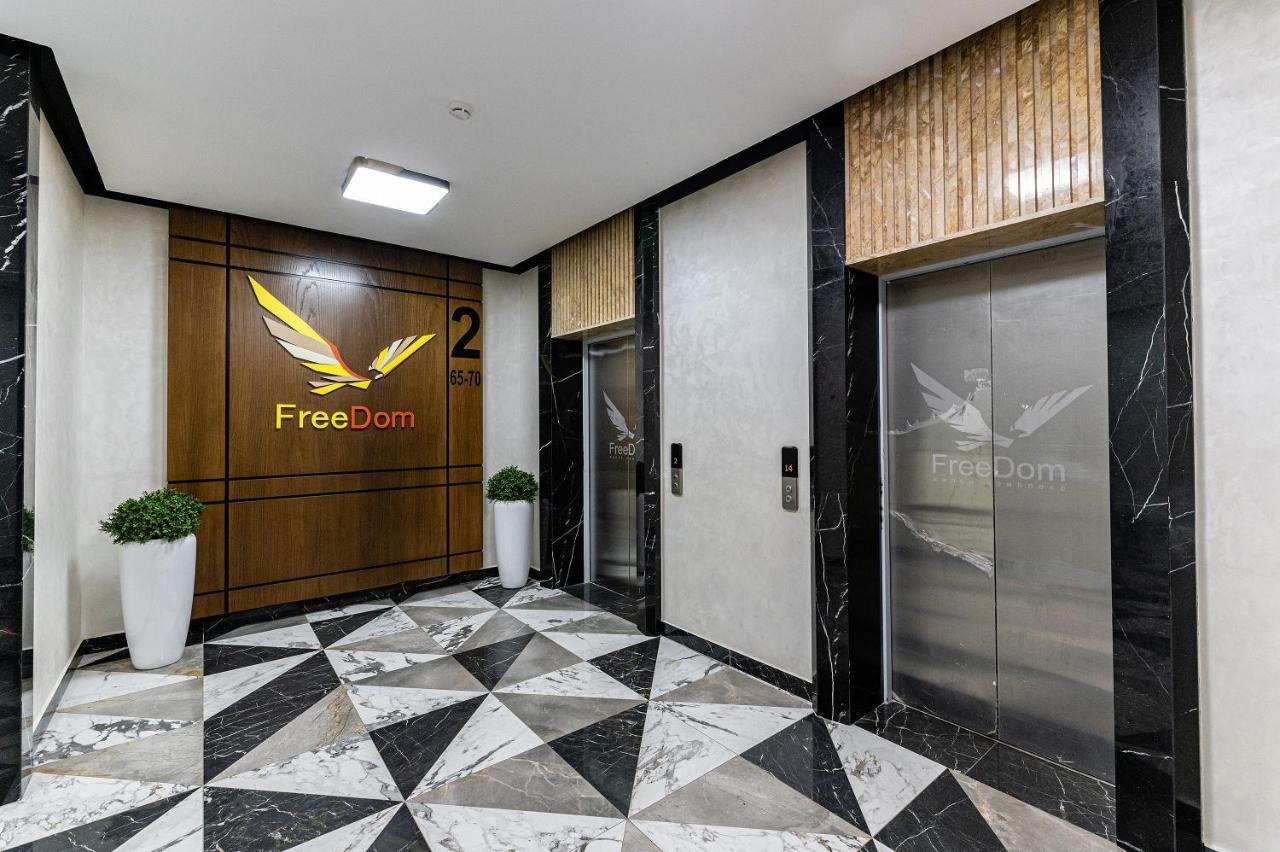 Уютная 1 Комнатная Freedom Apartment Nur-Sultan  Exterior photo